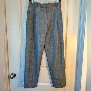 M.M.LaFleur Grey Virgin Wool Blend Straight Leg Pleated Designer Trousers,Size 2